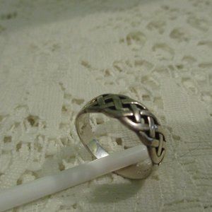 Celtic Knot Silver Ring